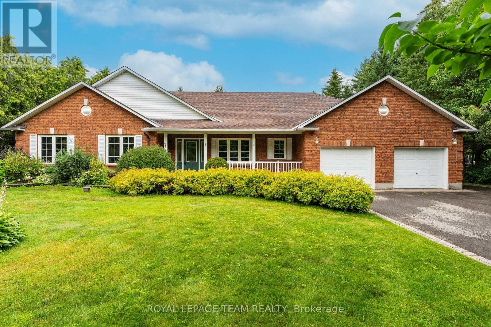 6543 Wheatfield Crescent