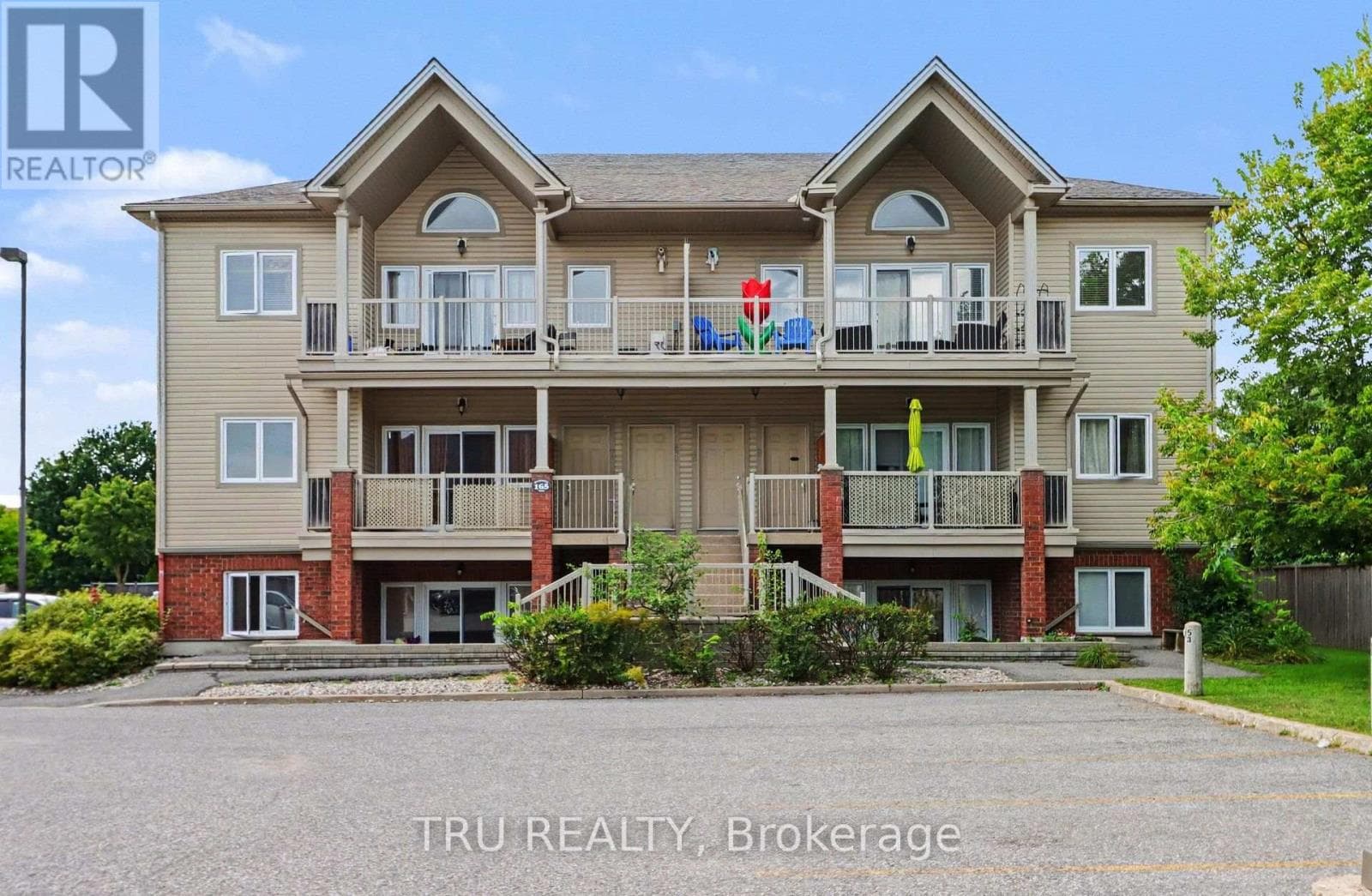 7 - 165 Waterbridge Drive