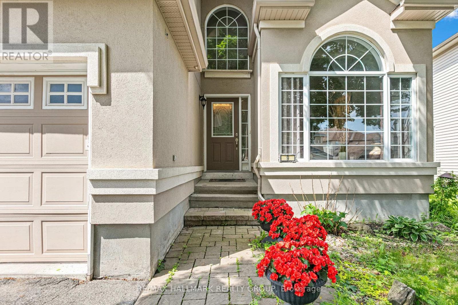 9 Blackshire Circle