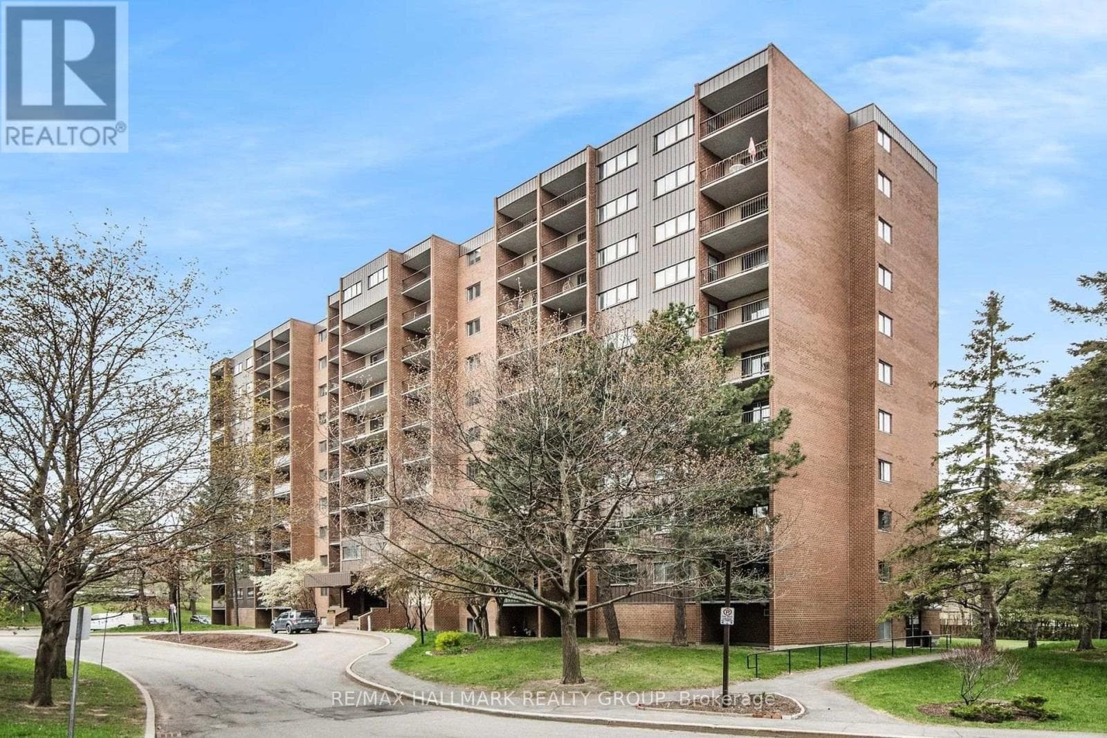 401 - 2630 Southvale Crescent