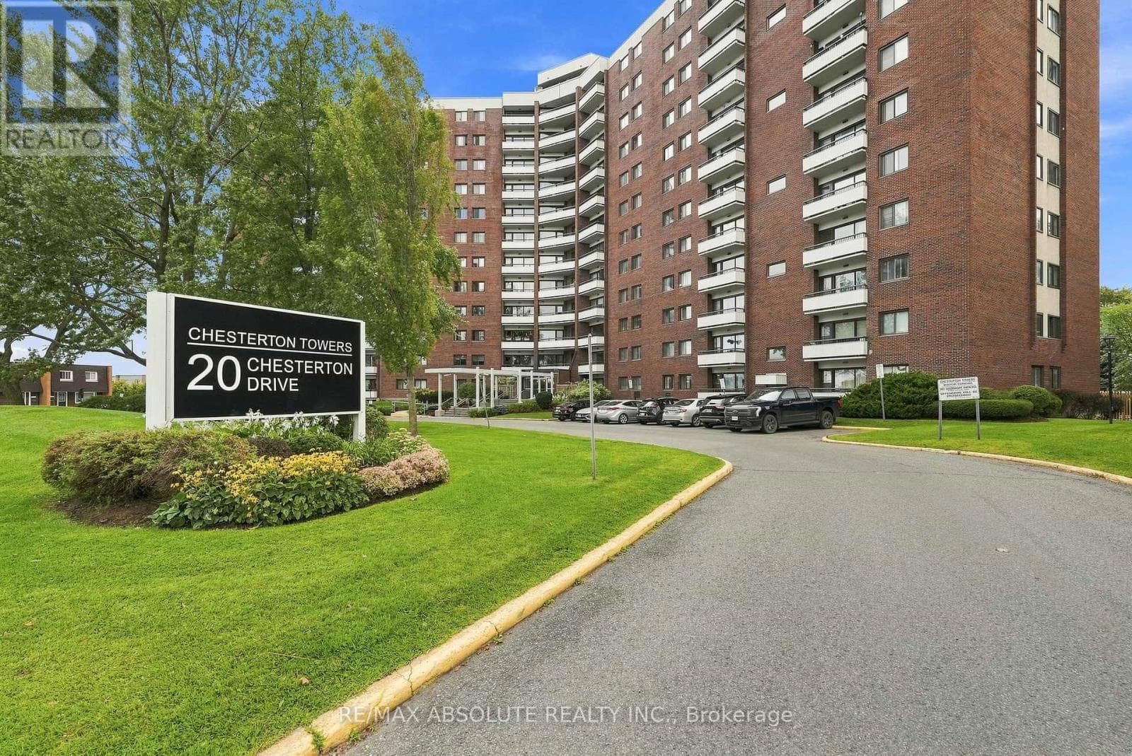 411 - 20 Chesterton Drive