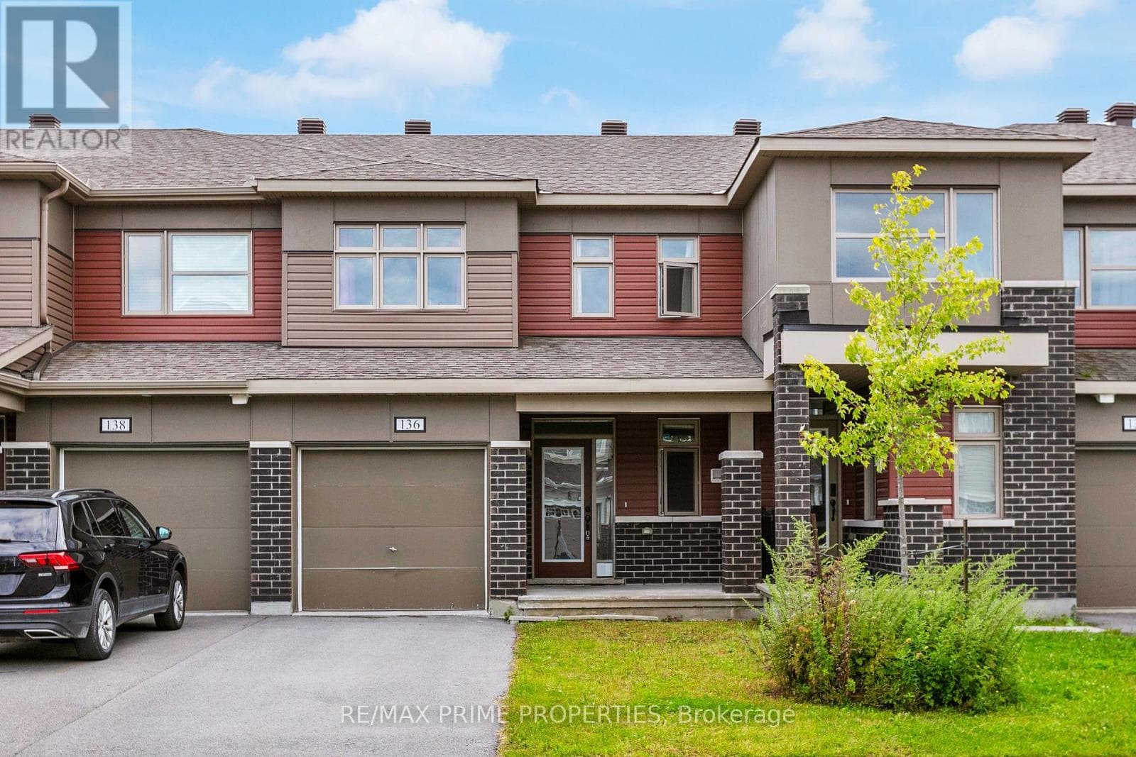 136 Lanceleaf Way