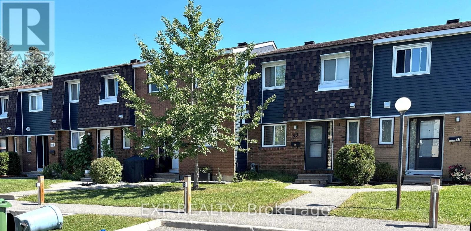 10 - 41 Pixley Private