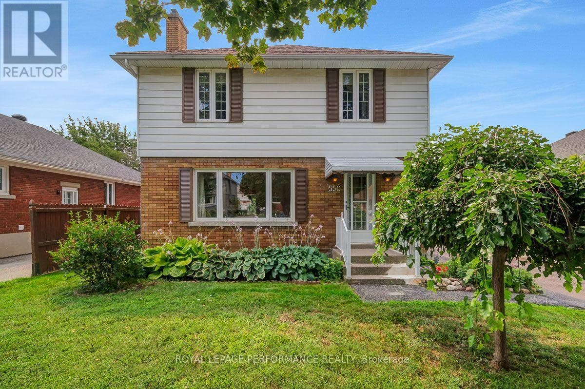550 Wolffdale Crescent
