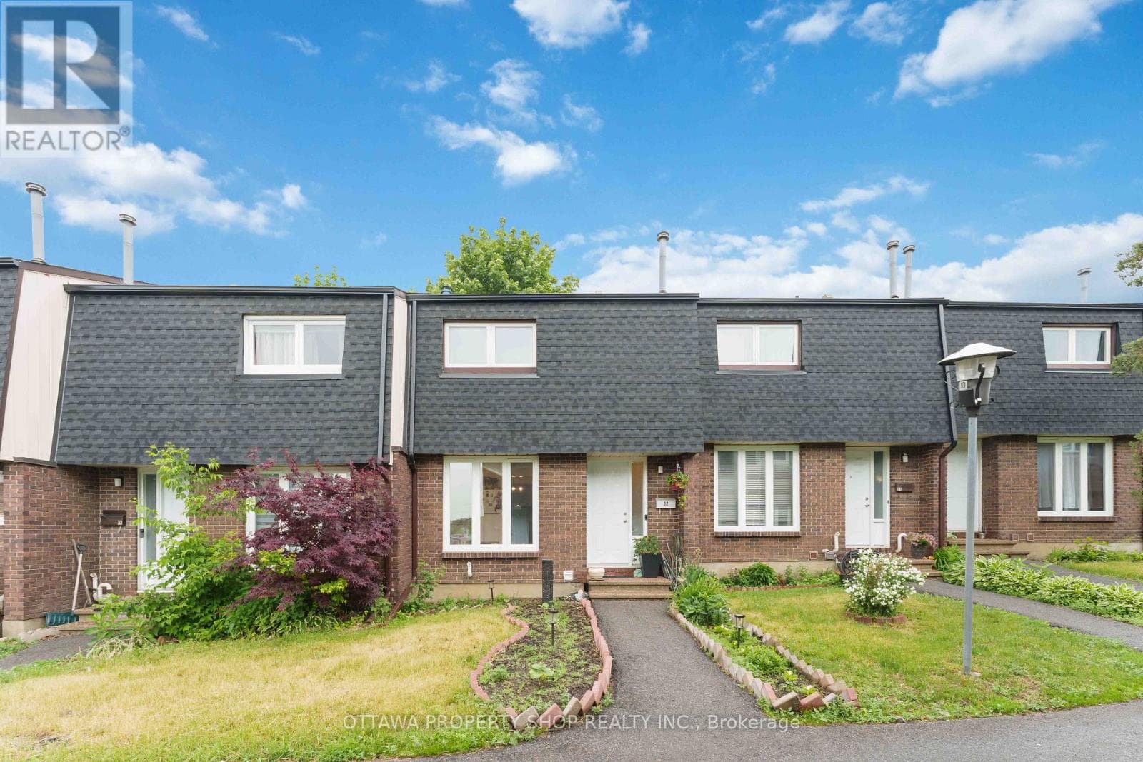 32 - 3333 Mccarthy Road