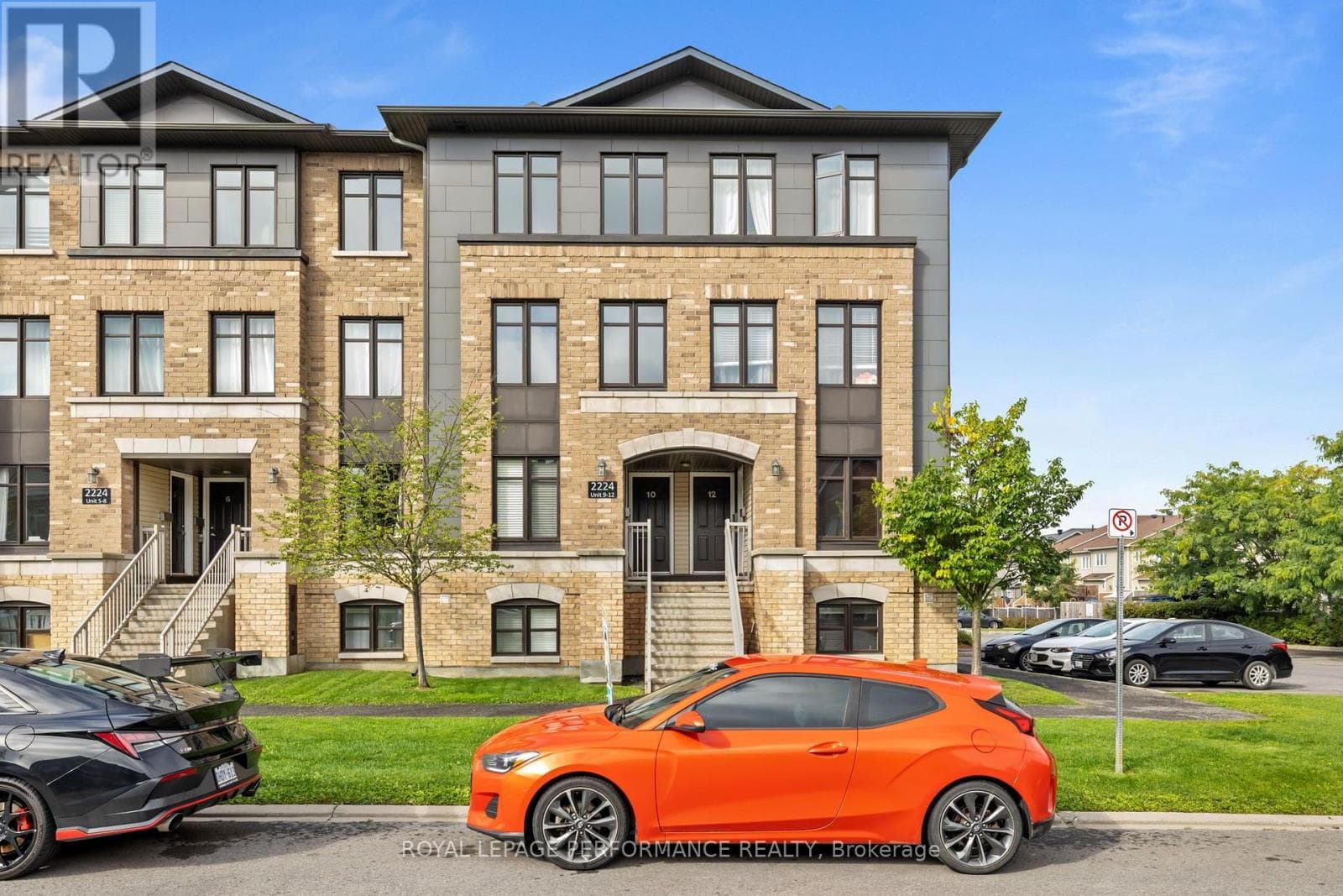 10 - 2224 Marble Crescent