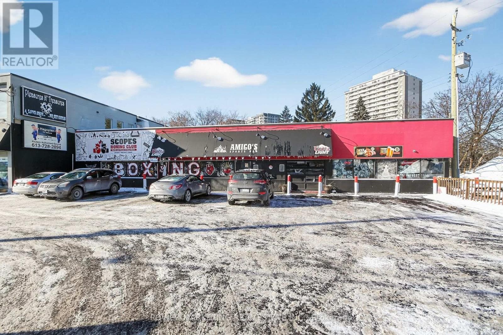 858 Merivale Road