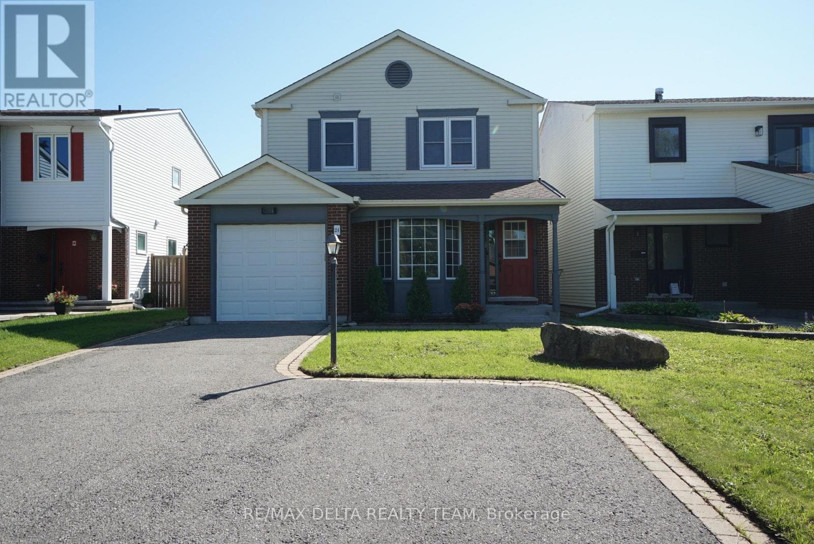 24 Raftus Square