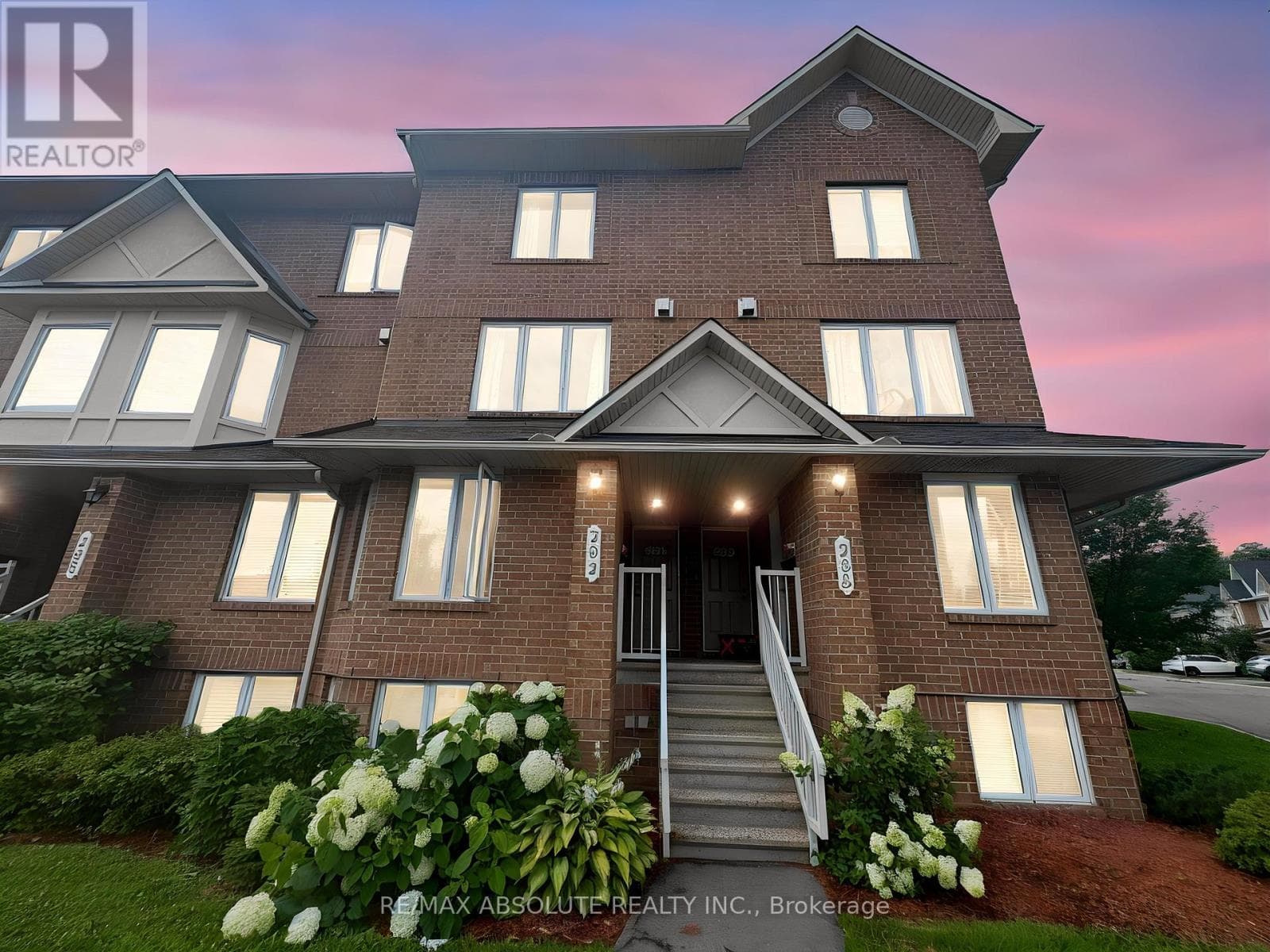 294 Cresthaven Drive