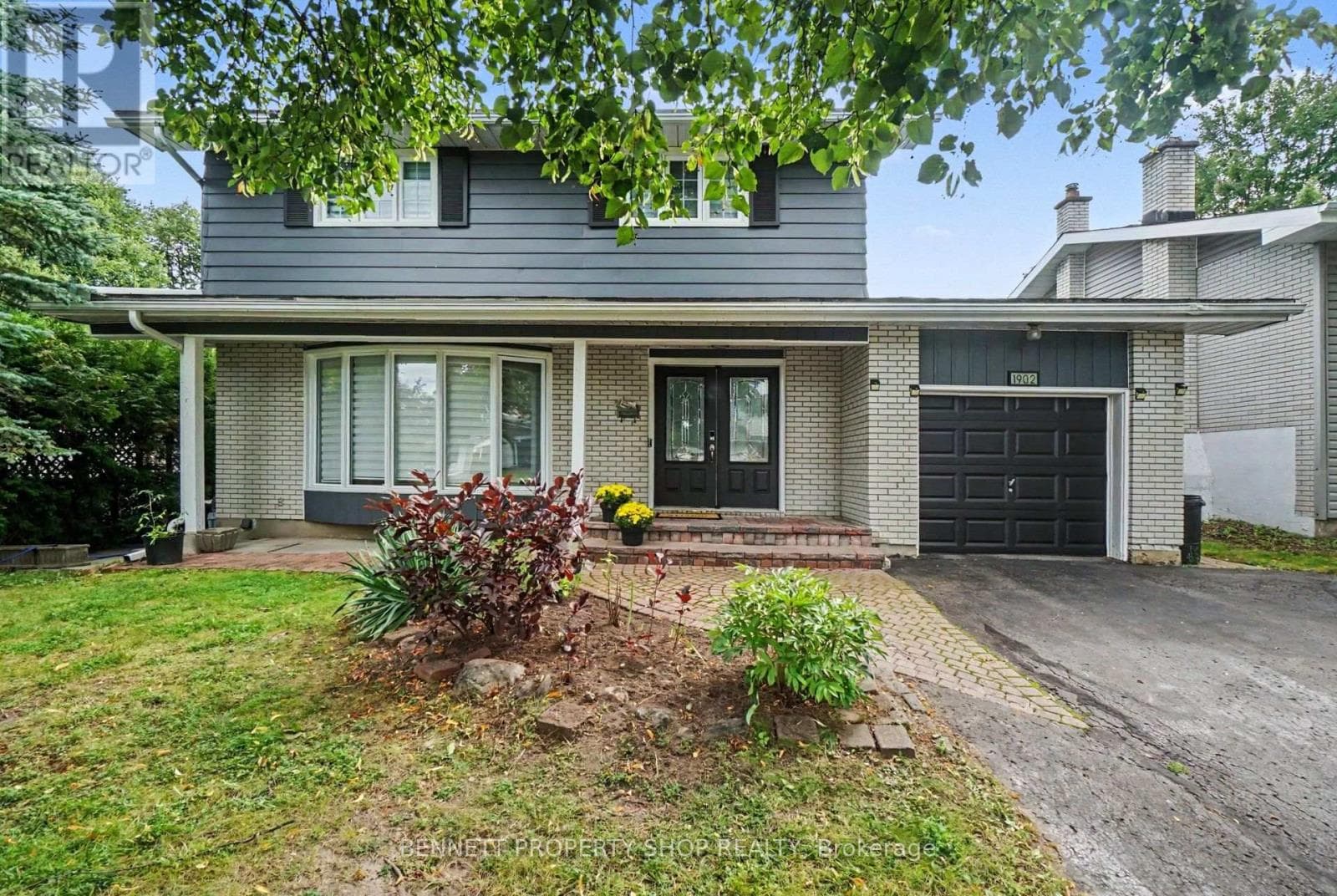 1902 Featherston Drive