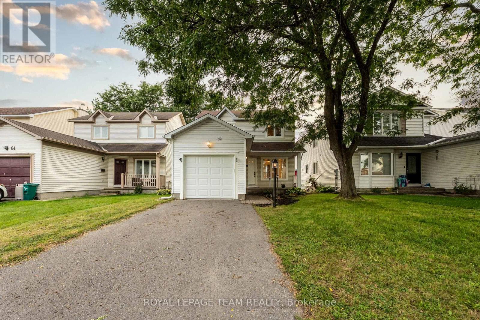 59 Sarrazin Way W