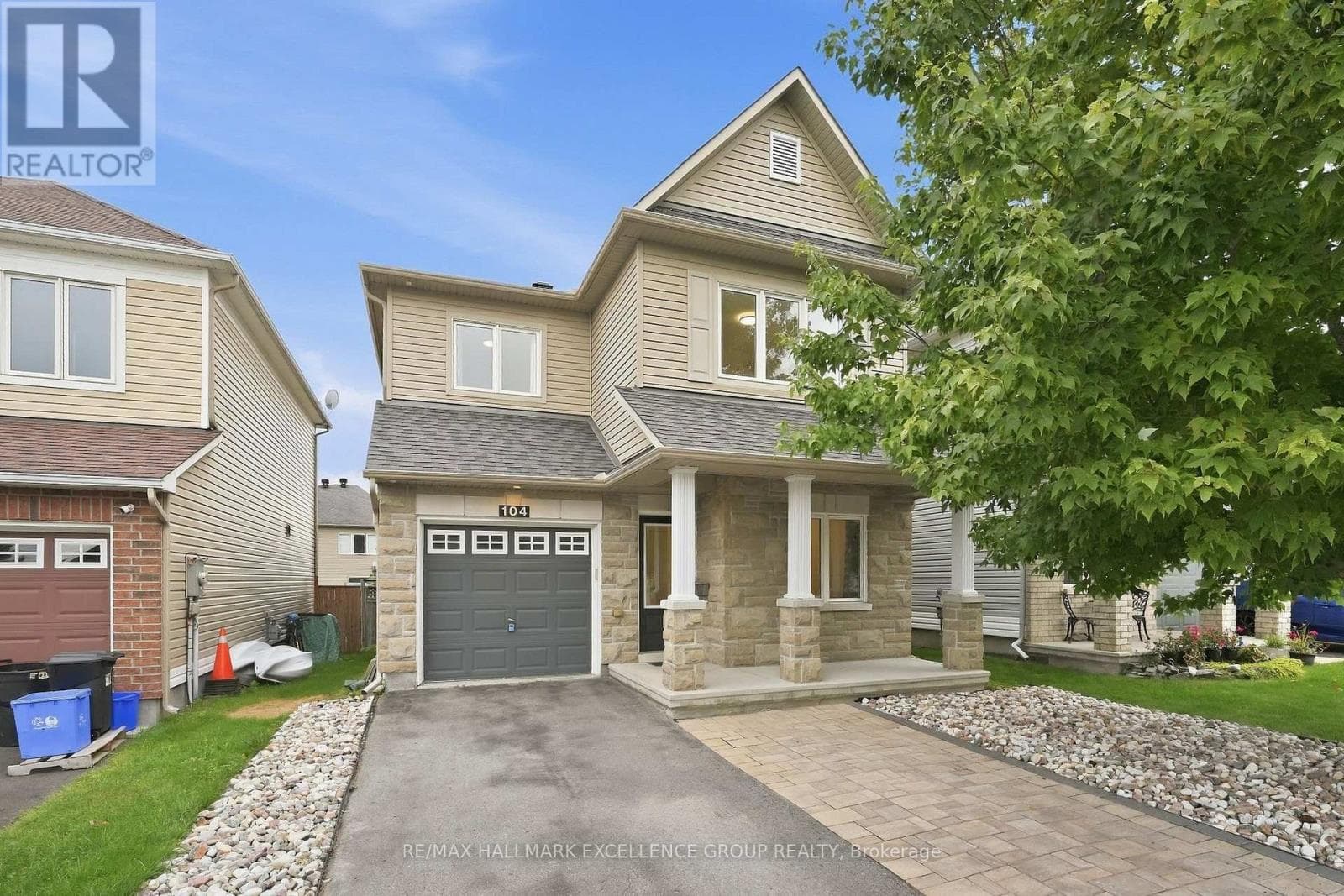 104 Onyx Crescent