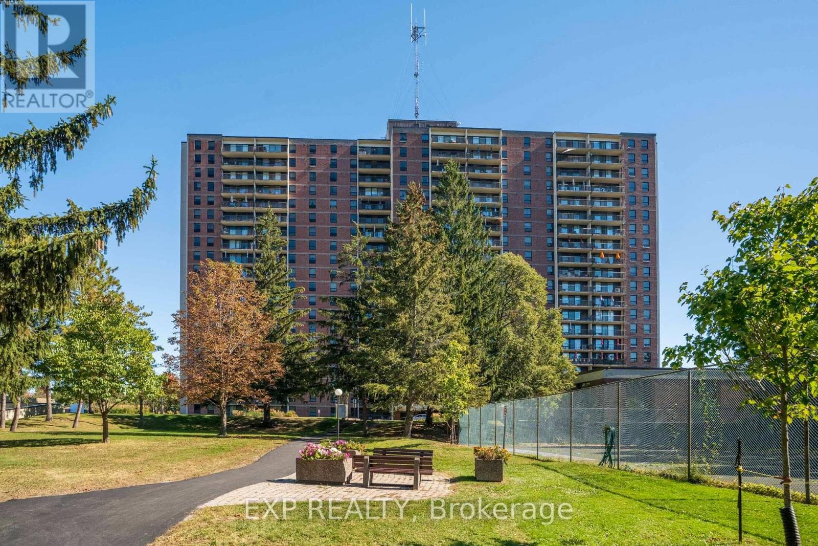 404 - 665 Bathgate Drive