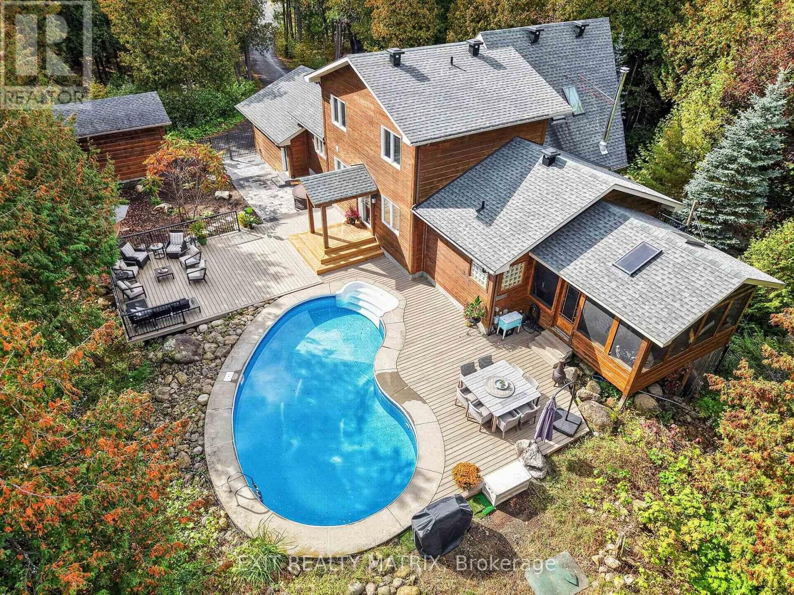 8010 Iveson Drive
