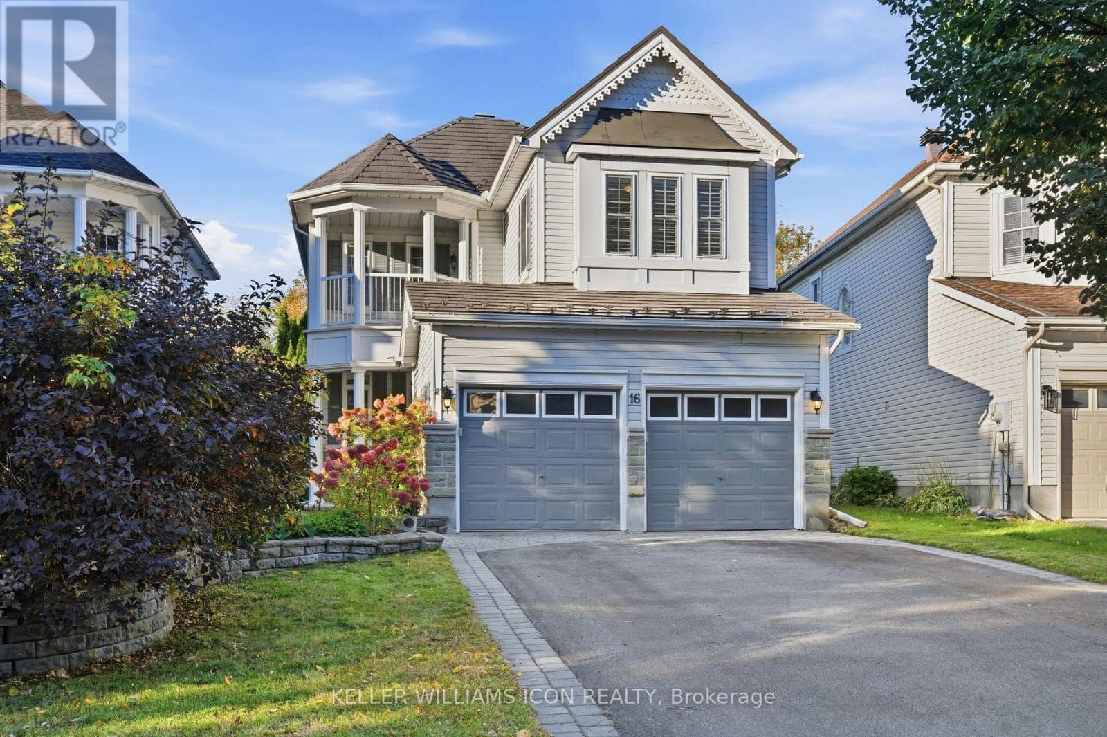 16 Hemlo Crescent