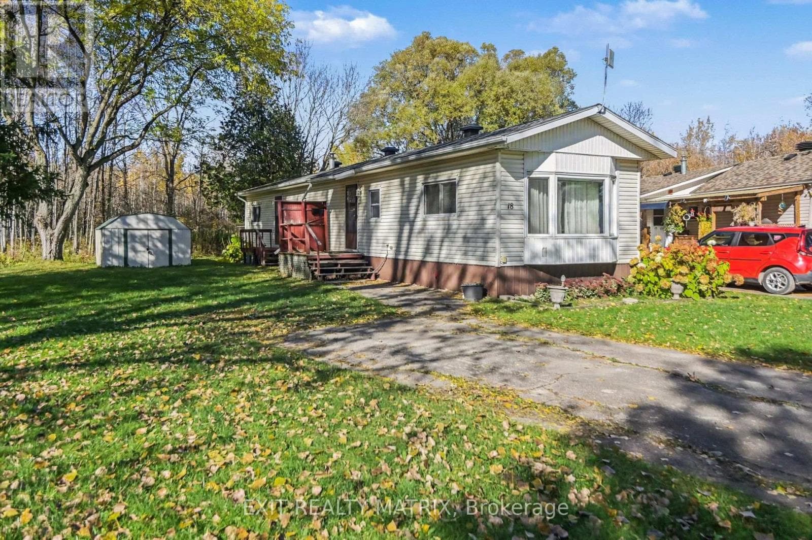 8891 Lynnwood Park Private