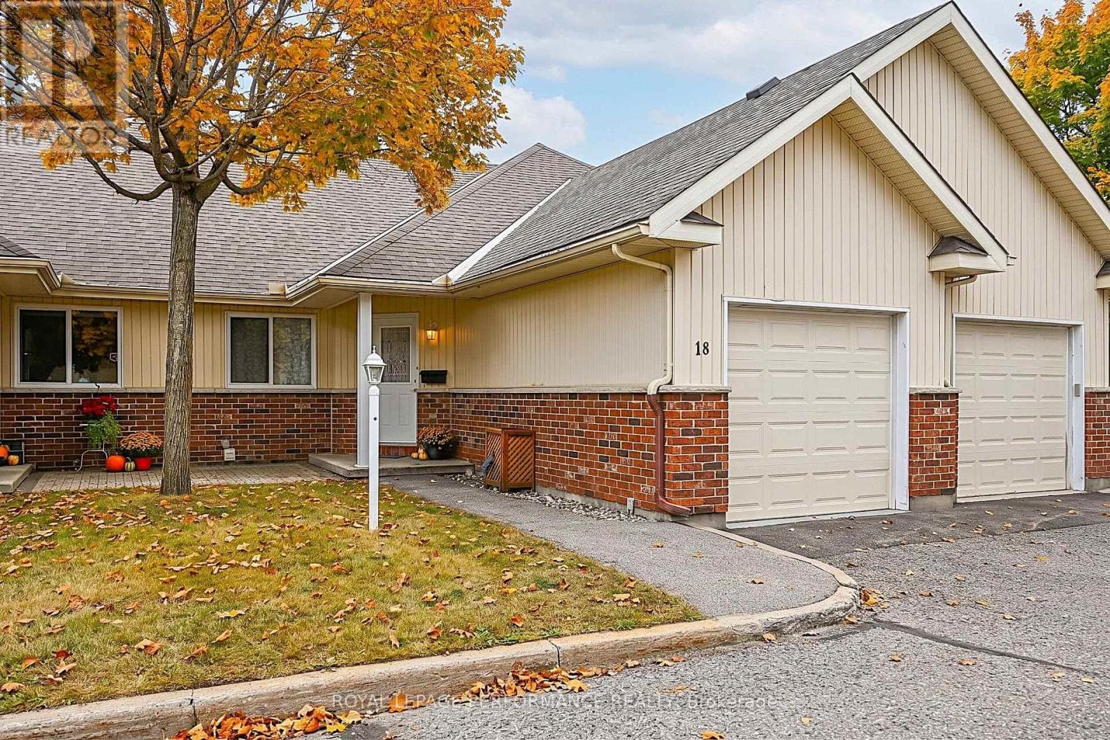 18 Daphne Crescent