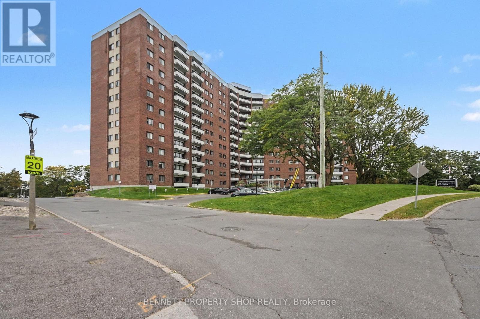 1217 - 20 Chesterton Drive