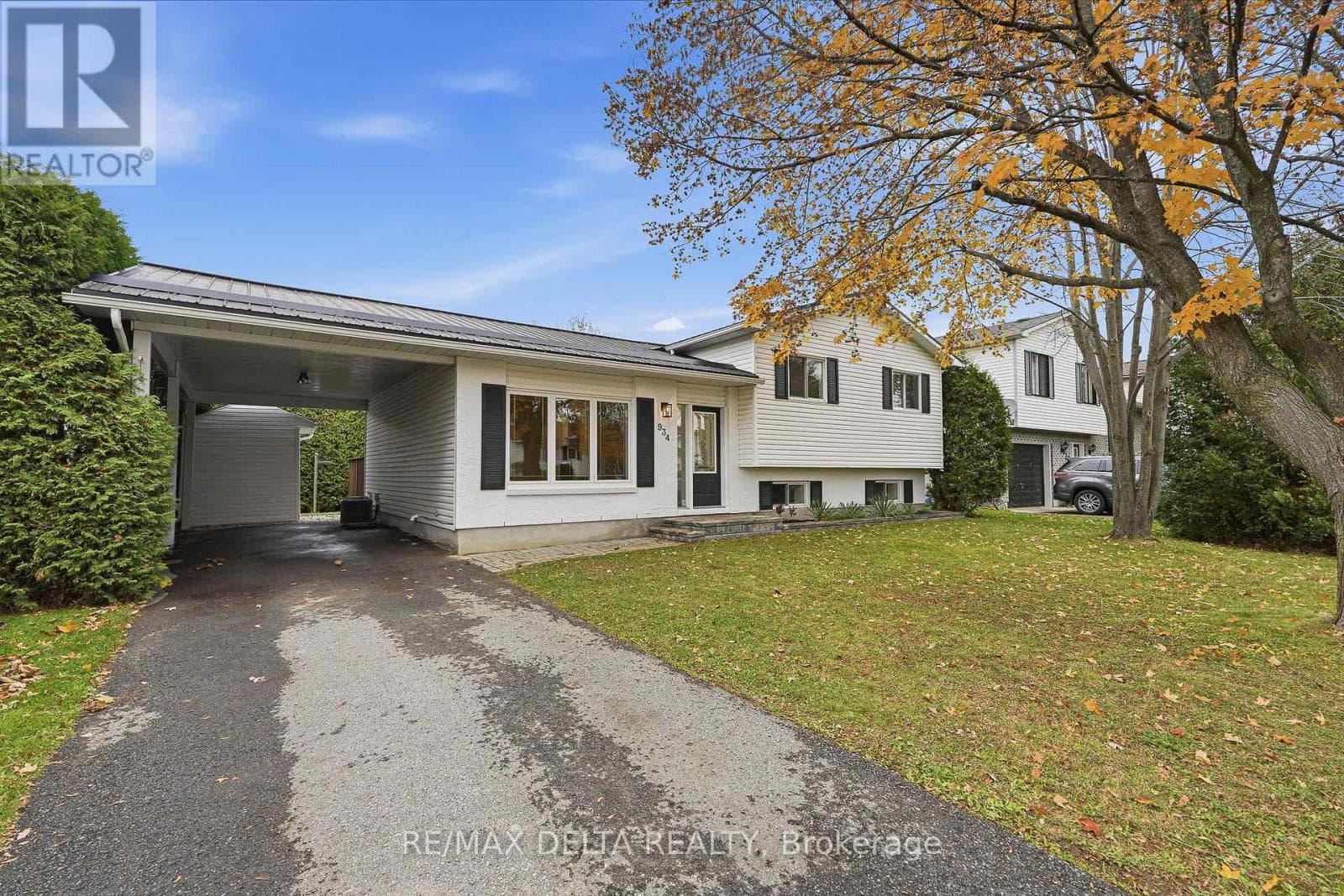 934 Cote Street